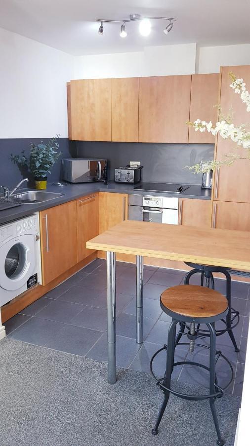 City Centre 1 Bed Apartment With Free On Site Parking With Cctv By Lets Relocations Бирмингем Экстерьер фото