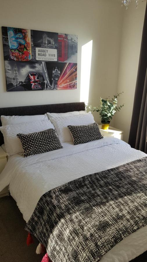 City Centre 1 Bed Apartment With Free On Site Parking With Cctv By Lets Relocations Бирмингем Экстерьер фото